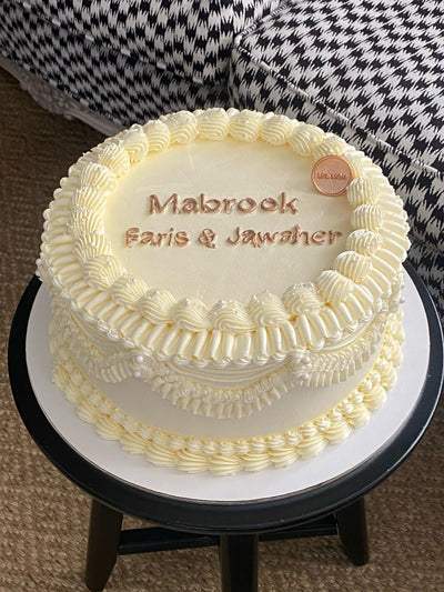 Vintage Cake - White